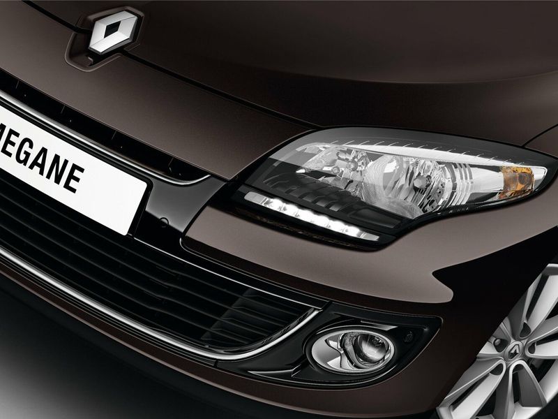 Renault Megane III Рестайлинг, Универсал 5 дв. — передняя часть автомобиля крупным планом
