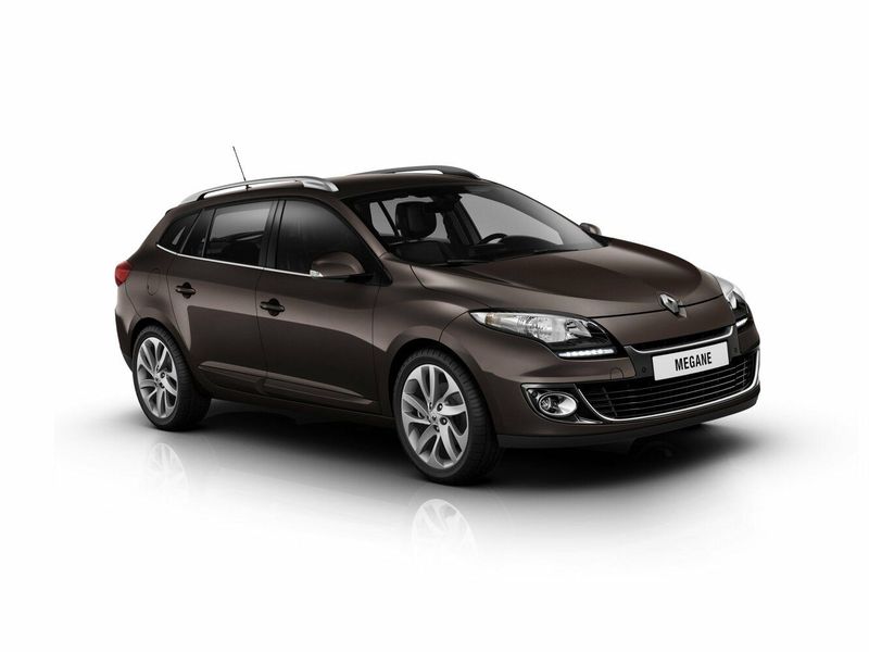 Renault Megane III Рестайлинг, Универсал 5 дв. — вид спереди справа