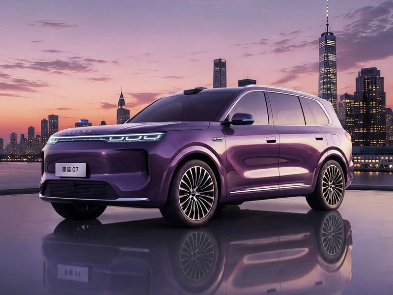 Roewe Jiayue 07, SUV 5 dr. — front three-quarter view