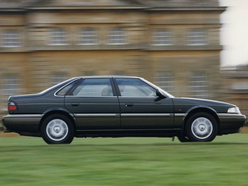 Rover 800, Седан — вид слева