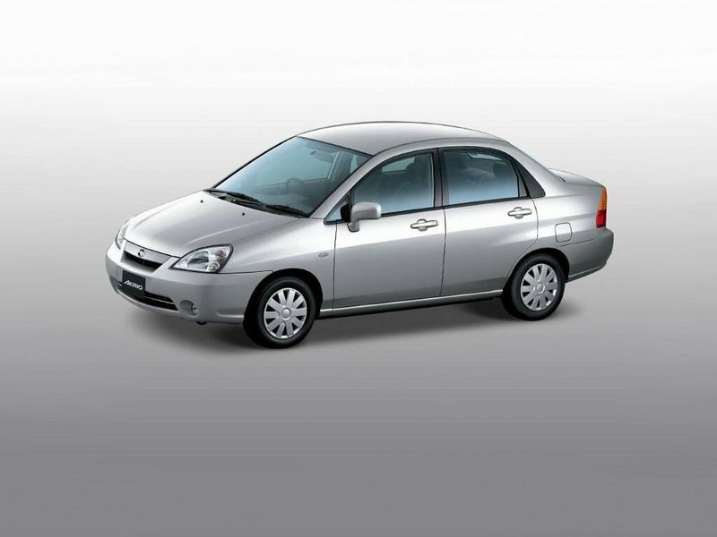 Suzuki Aerio، سيدان — منظر أمامي أيمن