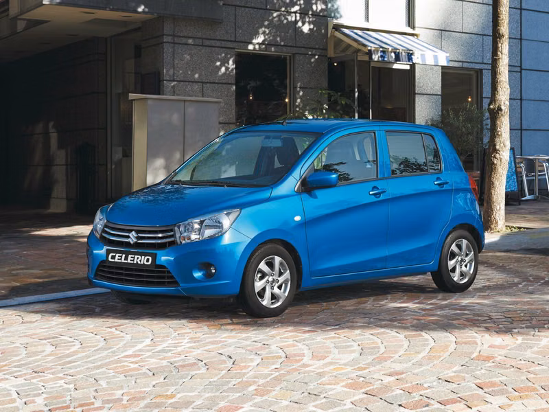 Suzuki Celerio ثانياً، هاتشباك 5 أبواب — منظر أمامي أيمن