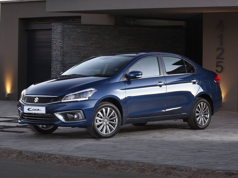 Suzuki Ciaz I Рестайлинг, Седан — вид спереди в три четверти
