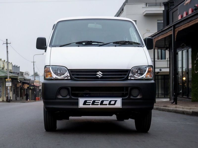 Suzuki Eeco، فان مدمج — منظر أمامي