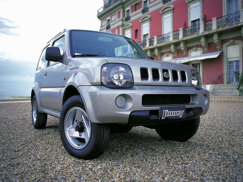 Suzuki Jimny III, Внедорожник 3 дв. — вид спереди справа