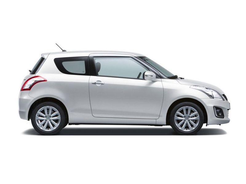 Suzuki Swift فيس ليفت IV، هاتشباك 3 أبواب — منظر من الجانب الأيمن
