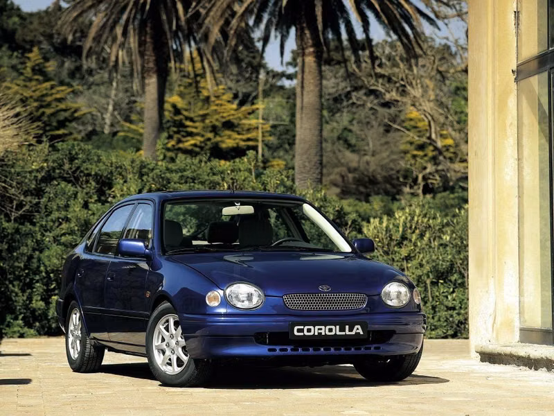 Toyota Corolla ثامناً (E110)، ليفتباك — منظر أمامي أيسر