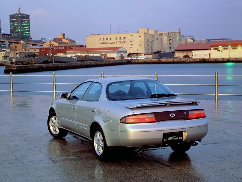Toyota Corolla سابعاً (E100)، سيدان - سقف صلب Ceres — منظر خلفي أيسر
