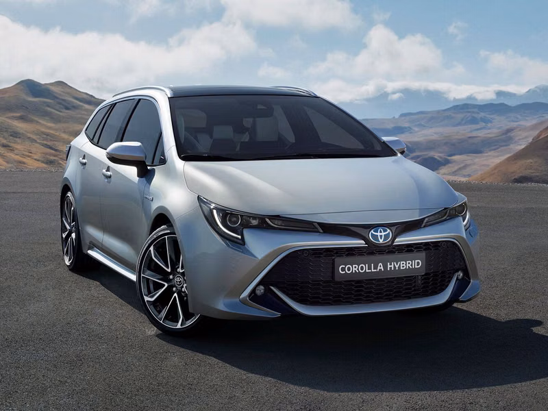 Toyota Corolla XII (E210)، واجون 5 أبواب — منظر أمامي أيمن