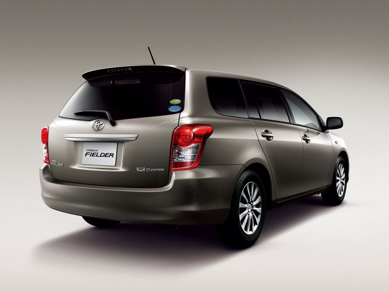 Toyota Corolla فيس ليفت X (E140، E150)، واجون 5 أبواب Fielder — منظر خلفي أيمن