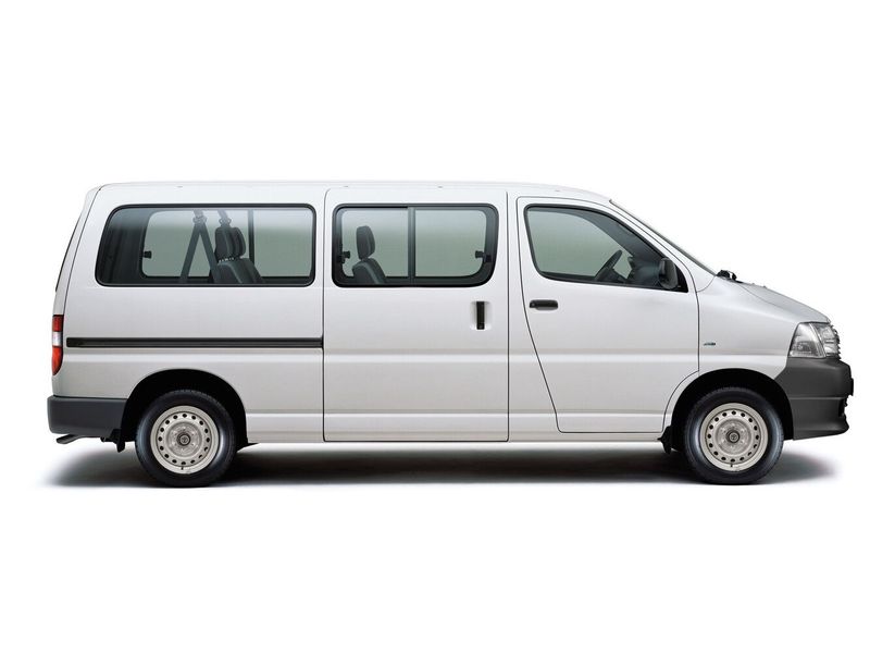 Toyota HiAce عملية فيس ليفت XH10، ميني فان Long — منظر من الجانب الأيسر