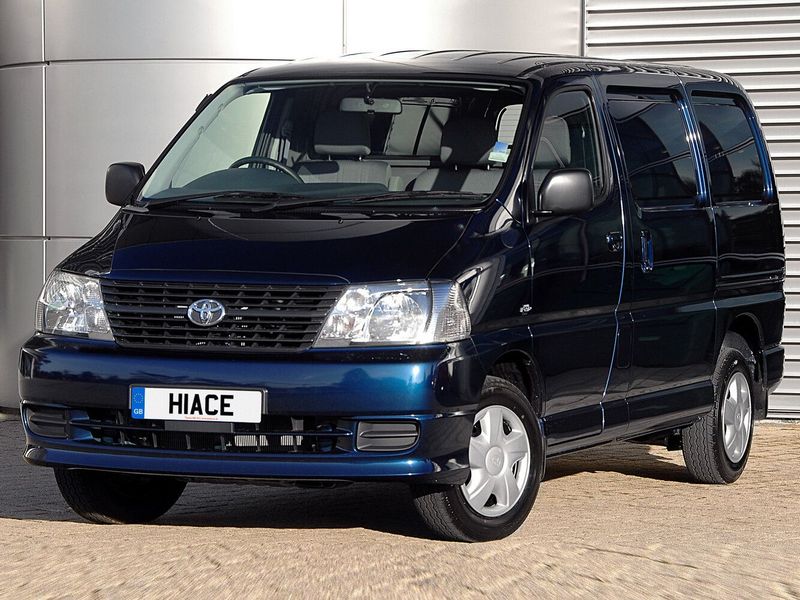 Toyota HiAce عملية فيس ليفت XH10، فان — منظر أمامي