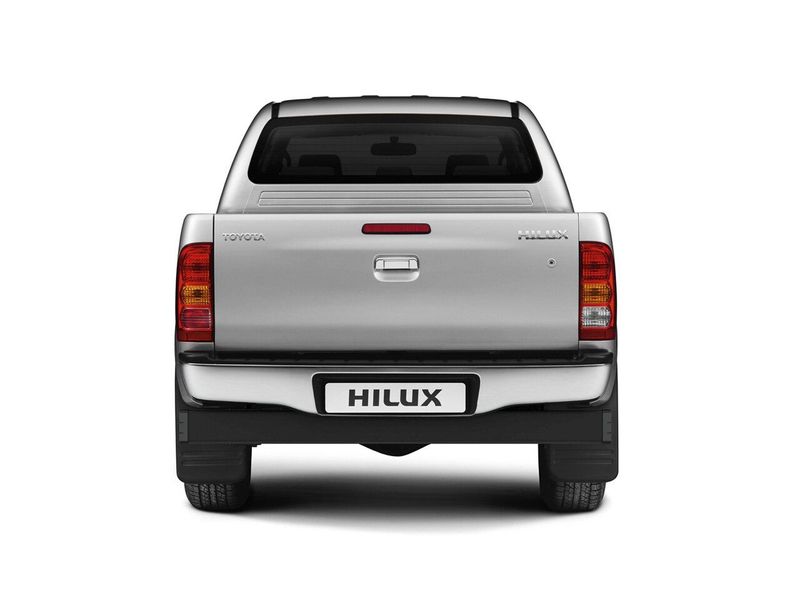 Toyota Hilux سابعاً، بيك أب بكابينة مفردة — منظر خلفي