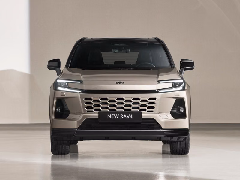 Toyota RAV4 السادس (XA60)، دفع رباعي 5 أبواب — منظر أمامي