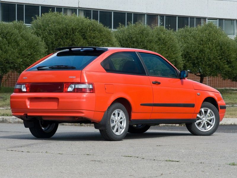 LADA (VAZ) 2112, Хэтчбек 3 дв. — вид сзади справа