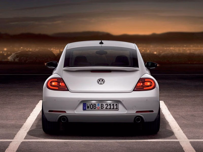 Volkswagen Beetle II (A5)، هاتشباك 3 أبواب — منظر خلفي