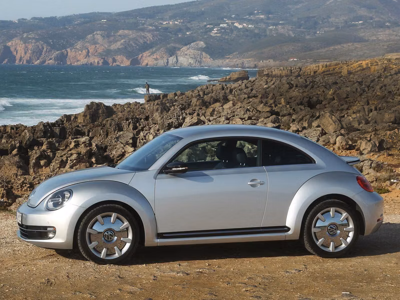 Volkswagen Beetle II (A5)، هاتشباك 3 أبواب — منظر من الجانب الأيسر