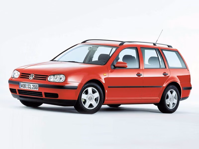 Volkswagen Golf رابعاً، واجون 5 أبواب — منظر أمامي أيسر