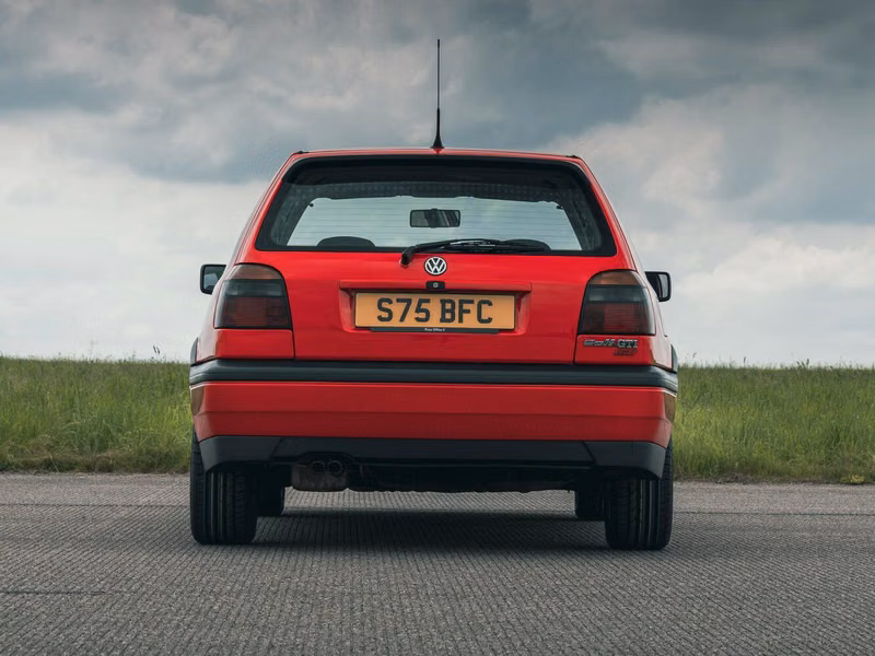 Volkswagen Golf GTI ثالثاً، هاتشباك 3 أبواب — منظر خلفي