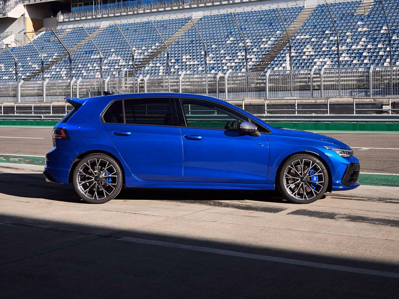 Volkswagen Golf R فيس ليفت الثامن، هاتشباك 5 أبواب — منظر من الجانب الأيمن