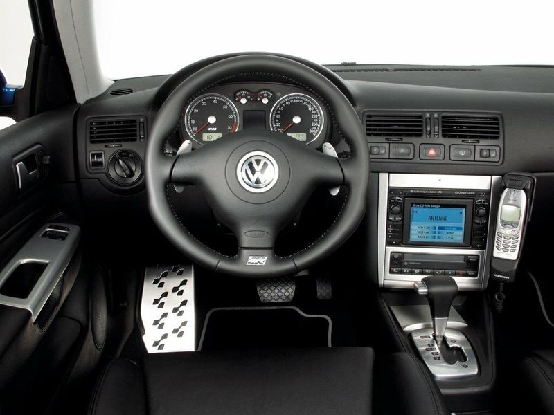 Volkswagen Golf R32 IV, Хэтчбек 3 дв. — место водителя