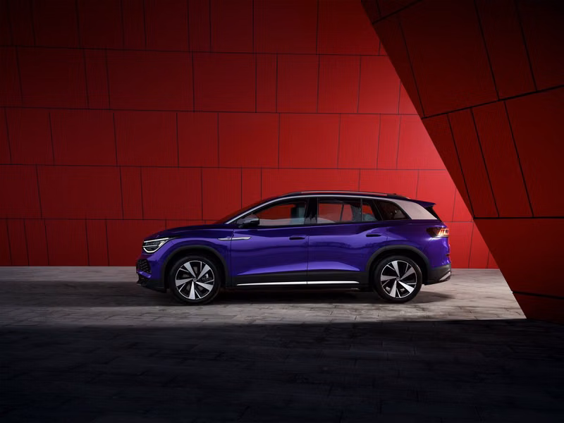Volkswagen ID.6، دفع رباعي 5 أبواب X — منظر من الجانب الأيسر