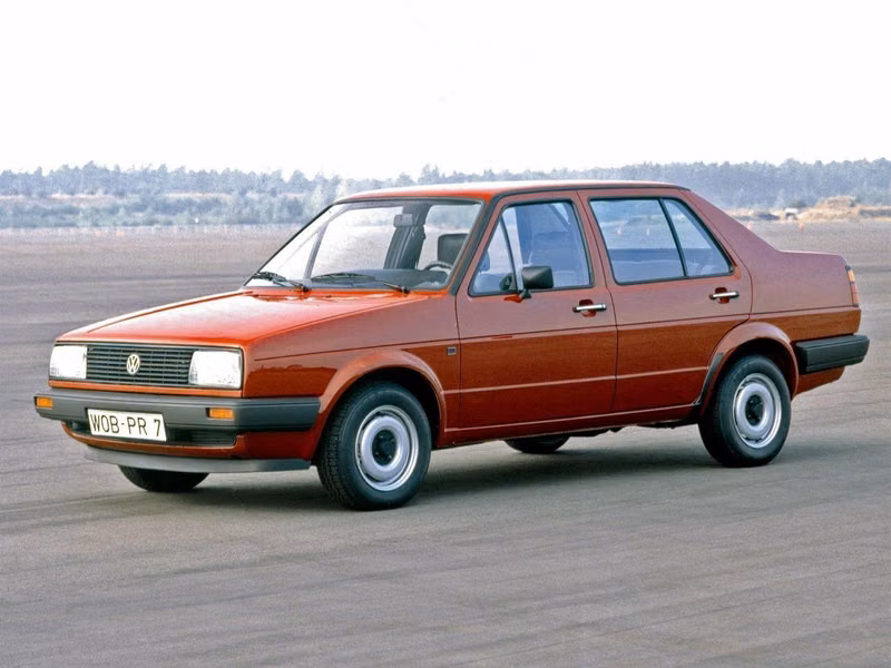 Volkswagen Jetta ثانياً، سيدان — منظر أمامي أيمن