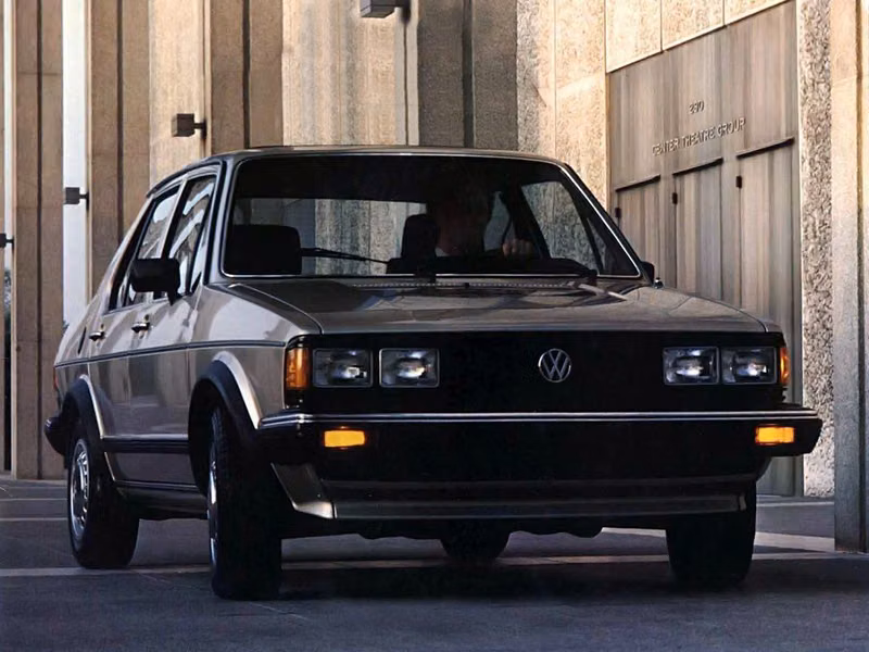Volkswagen Jetta I، سيدان — منظر أمامي أيسر