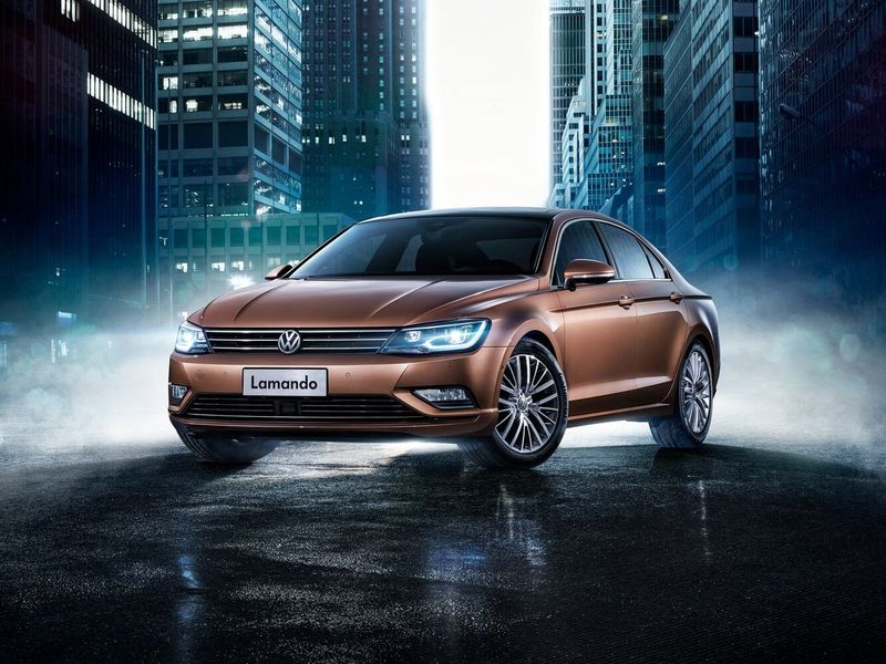 Volkswagen Lamando I، سيدان — منظر أمامي أيمن