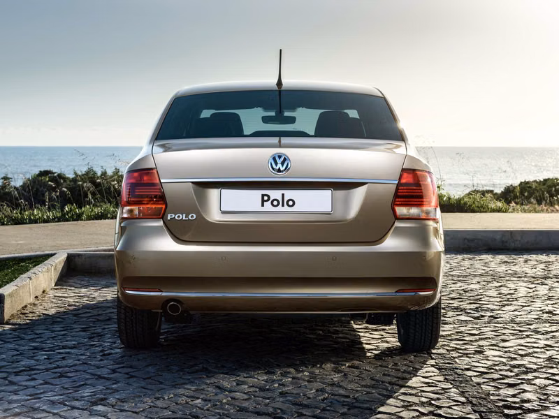 Volkswagen Polo فيس ليفت V، سيدان — منظر خلفي
