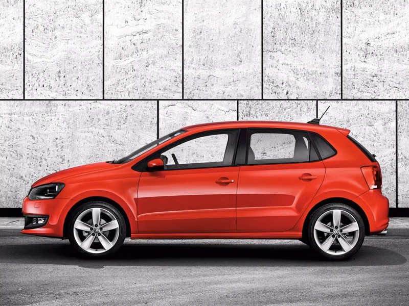 Volkswagen Polo V, Hatchback 5 dr. — left side view