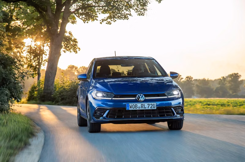 Volkswagen Polo فيس ليفت السادس (سوق الاتحاد الأوروبي)، هاتشباك 5 أبواب — منظر أمامي