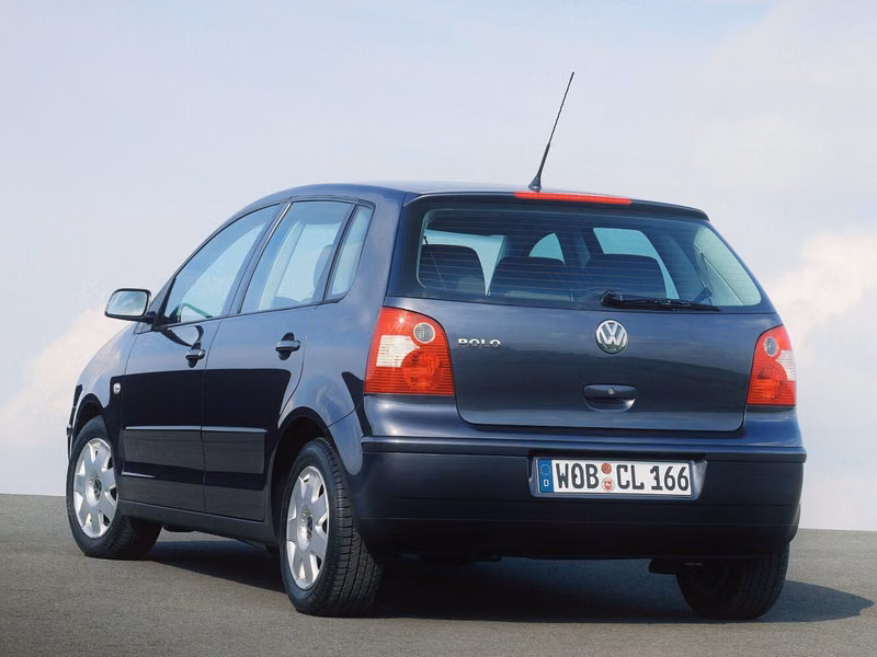 Volkswagen Polo IV, Hatchback 5 dr. — rear-left view