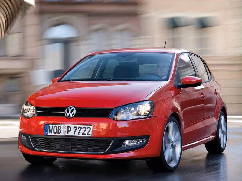 Volkswagen Polo V, Hatchback 5 dr. — front-right view