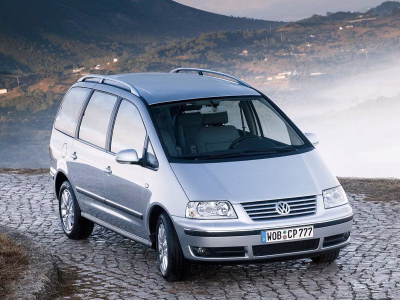 Volkswagen Sharan I Рестайлинг 2, Минивэн — вид спереди справа