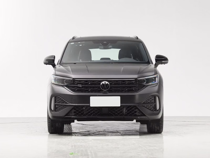 Volkswagen Tayron أنا فيس ليفت، دفع رباعي 5 أبواب X — منظر أمامي
