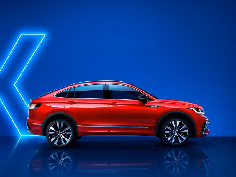 Volkswagen Tiguan فيس ليفت II (السوق الصينية)، دفع رباعي 5 أبواب X — منظر من الجانب الأيسر