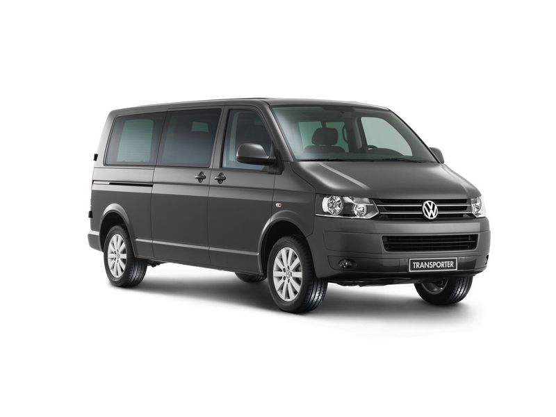 Volkswagen Transporter عملية فيس ليفت T5، ميني فان Long — منظر أمامي أيمن