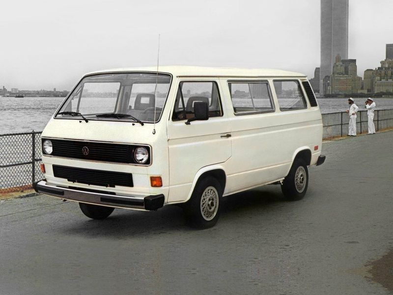 Volkswagen Transporter T3، ميني فان — منظر أمامي أيمن