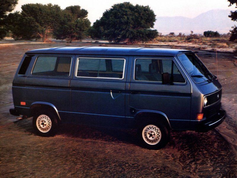 Volkswagen Transporter T3، ميني فان — منظر أمامي أيمن