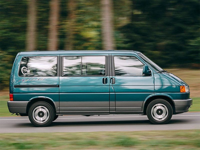 Volkswagen Transporter T4، ميني فان — منظر من الجانب الأيمن